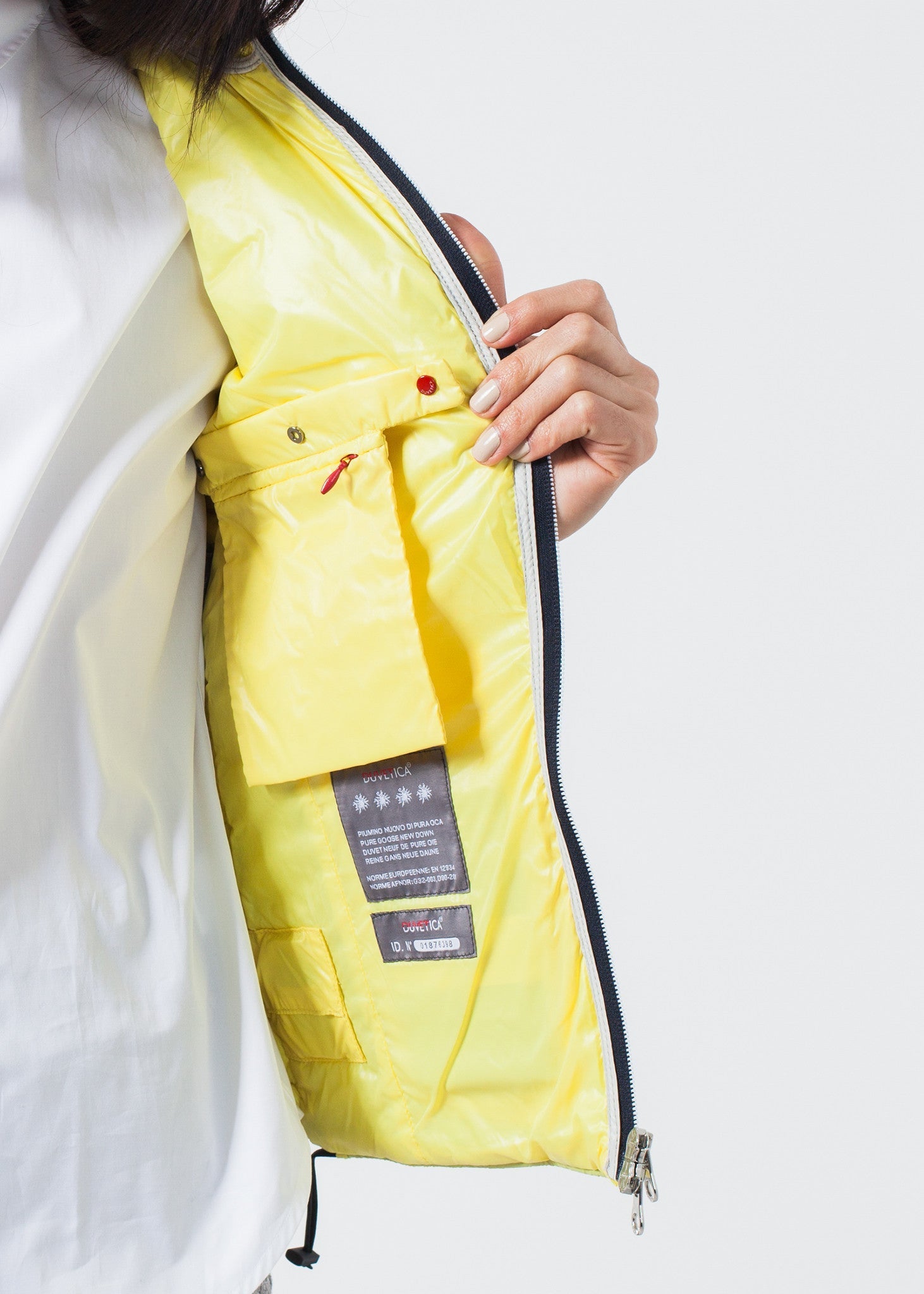 سترة بريمولا باللون الرمادي الفاتح