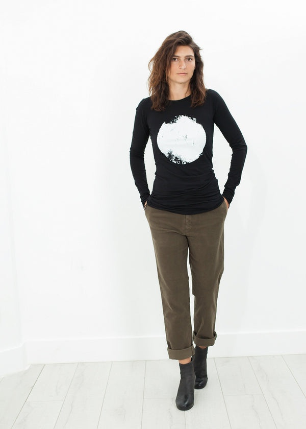 بنطال من القطن المدبوغ باللون الكاكي