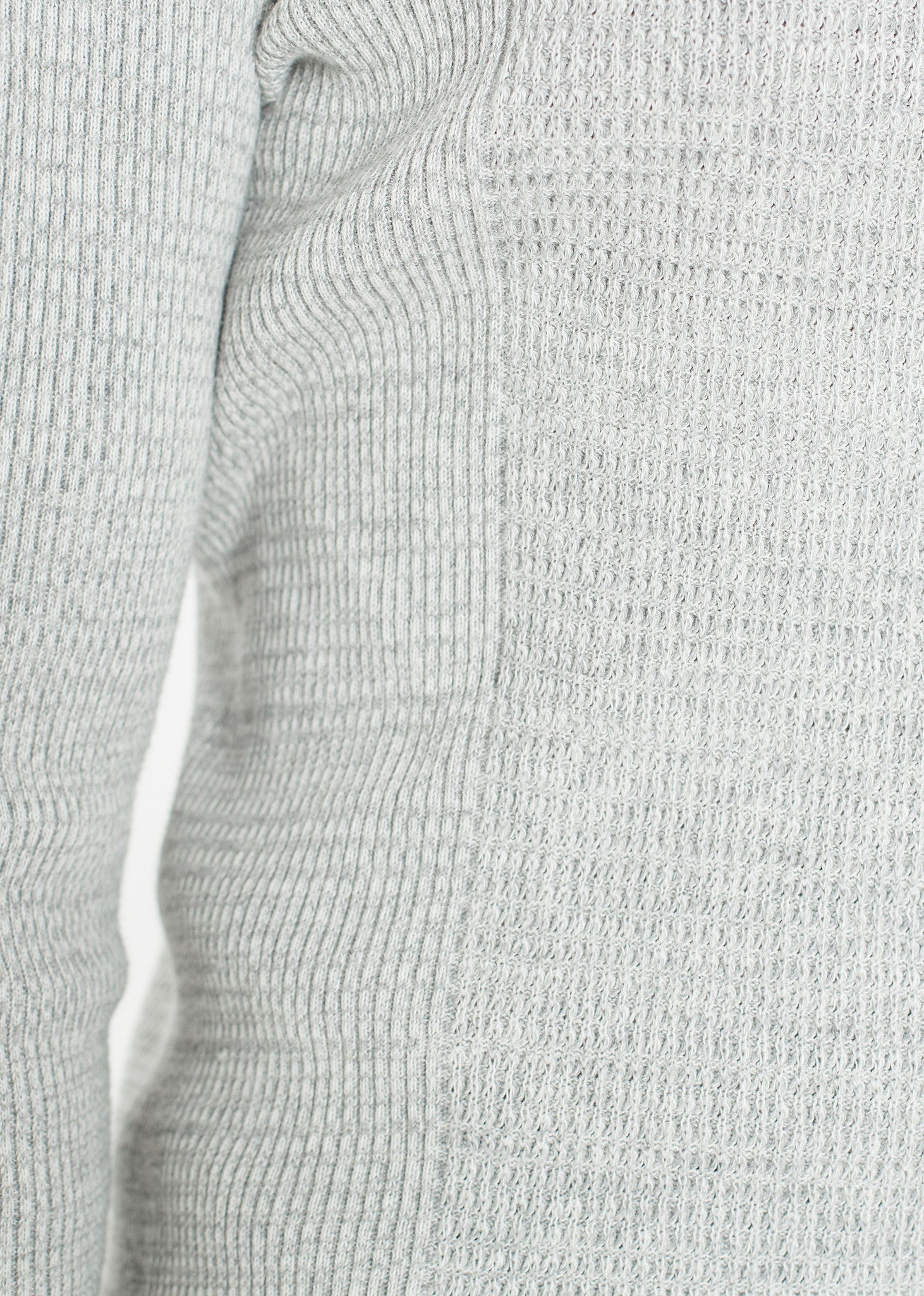 تي شيرت وافل نيت بأكمام طويلة