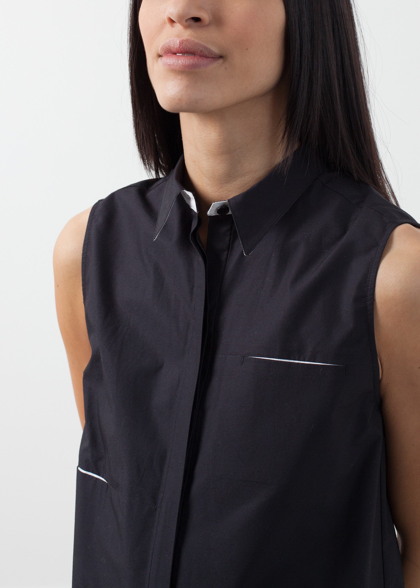 فستان بدون أكمام بجيوب مخفية