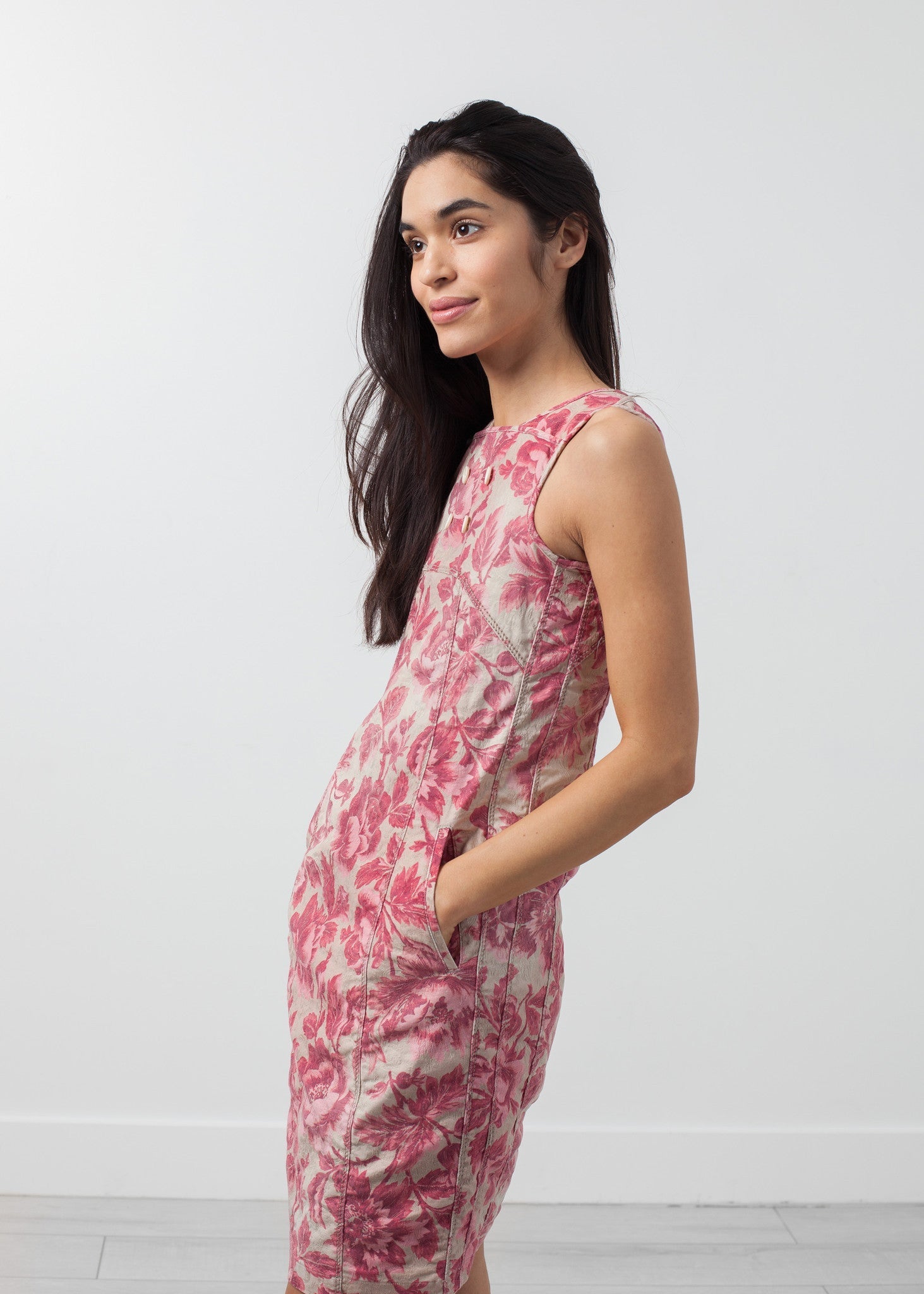 فستان منسوج