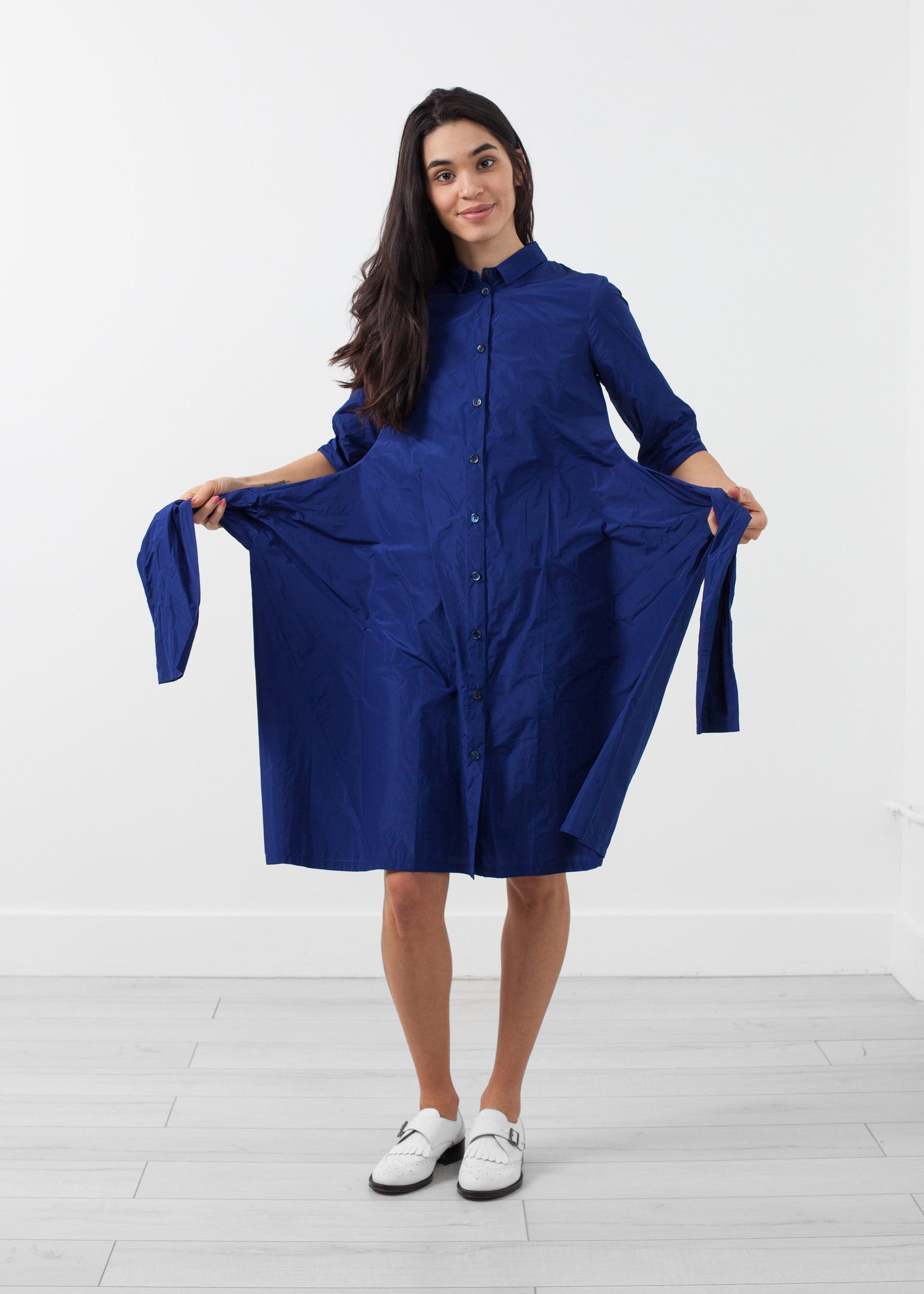 فستان بأكمام مربوطة