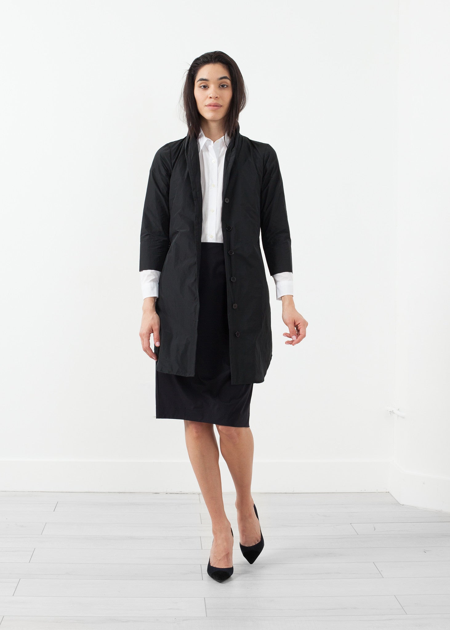 تنورة جانبية مكشكشة