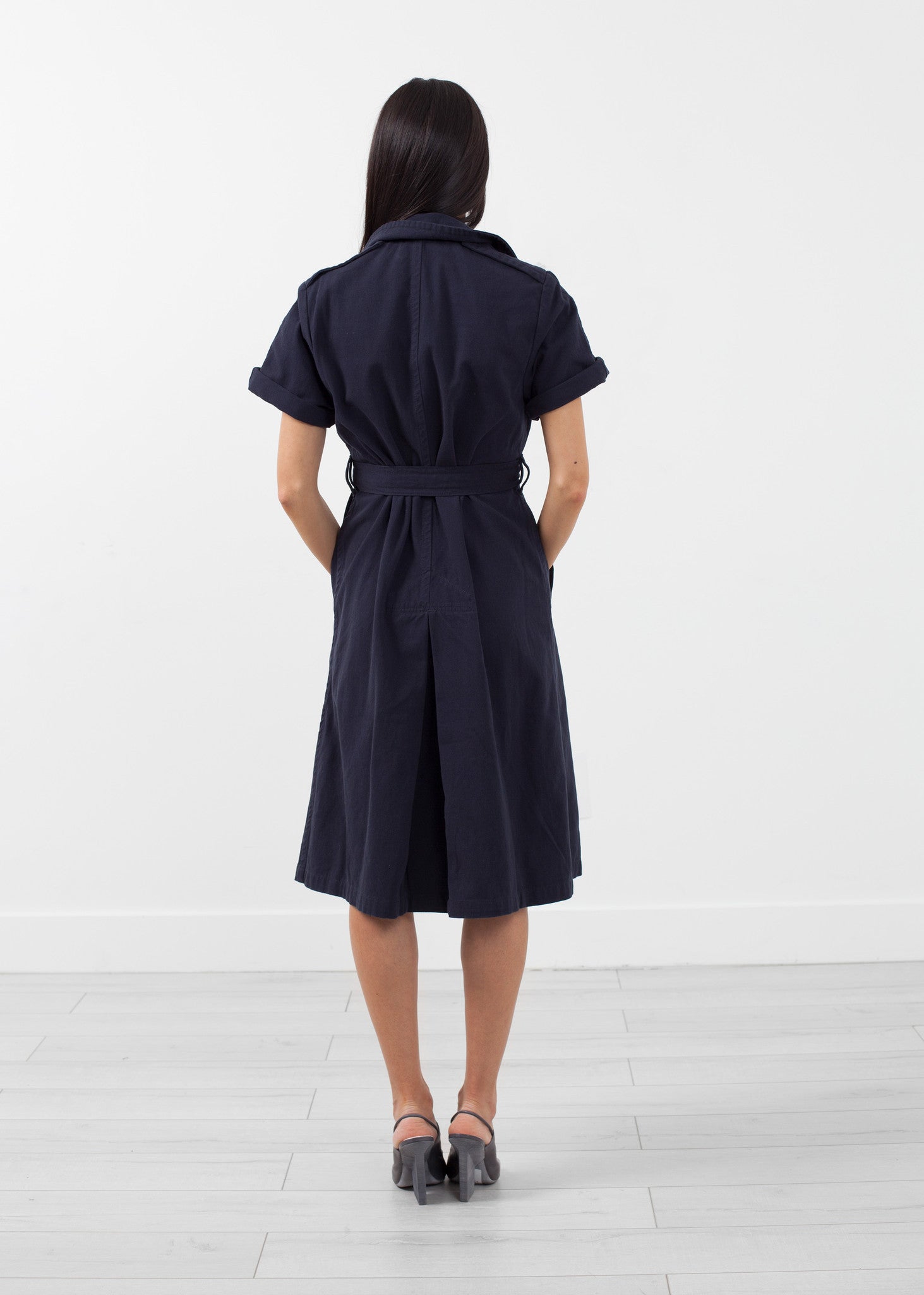 معطف ترنش بأكمام ملفوفة