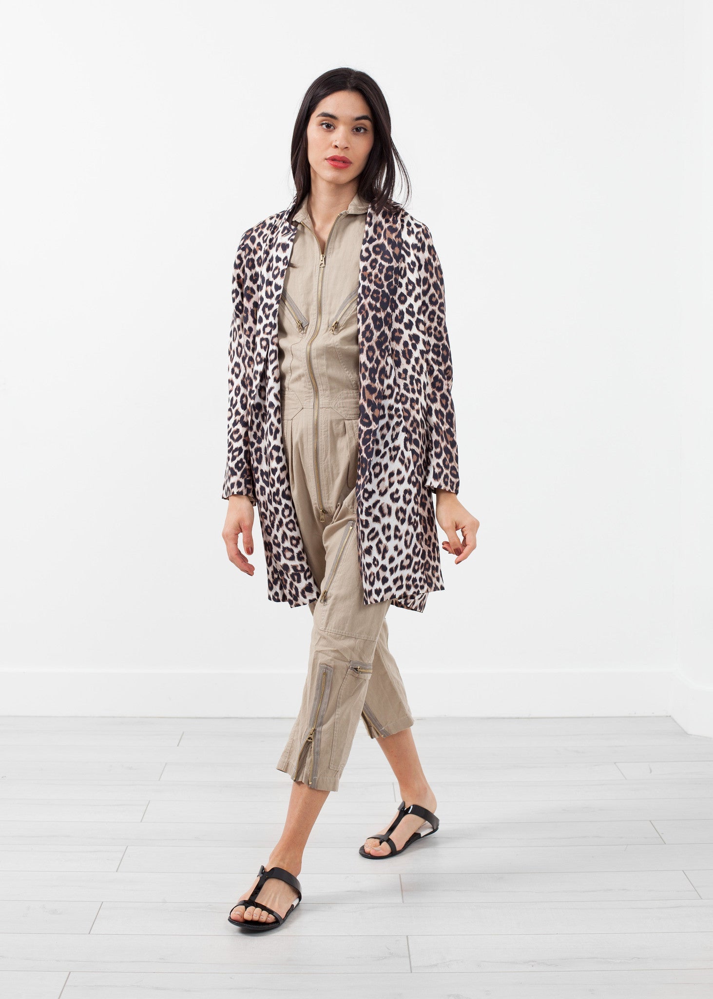 بدلة طيران بدون أكمام